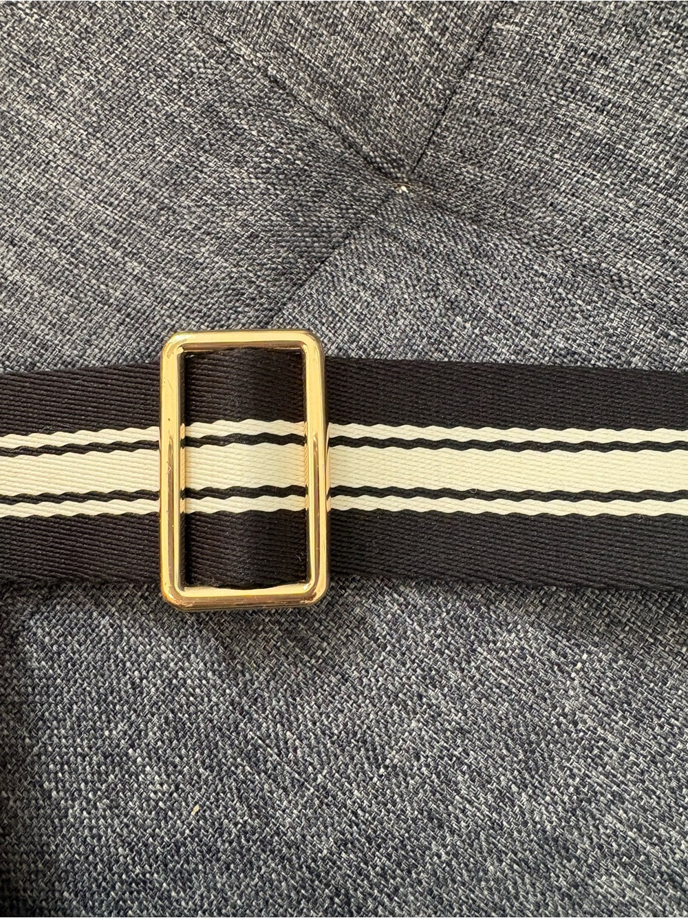 Marc Jacobs Black Pebbled Leather Crossbody Bag with Stripe Strap - Picture 7 of 9